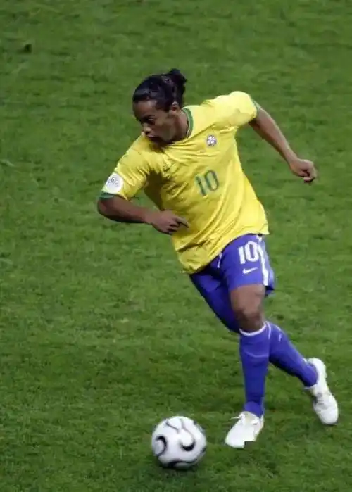 调整策略更 调整策略更