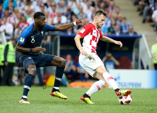 场上为英格 场上为英格